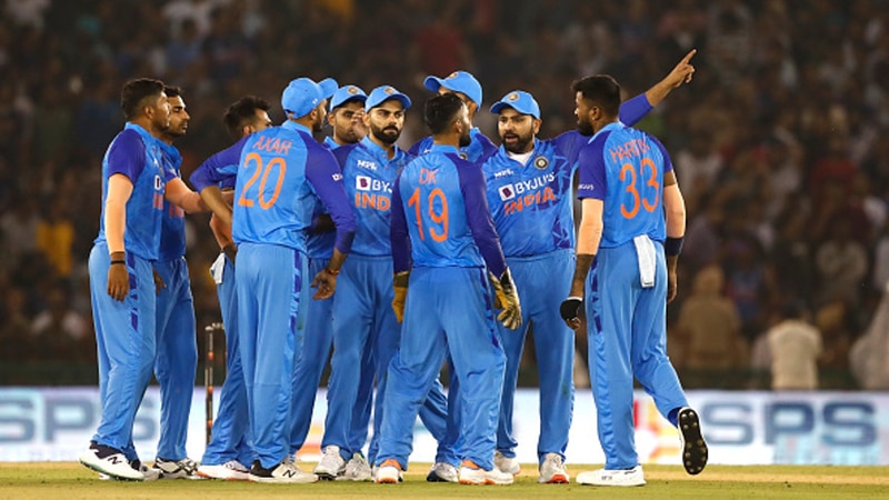 'performance of indian team is dipping': ex-india star bowler issues warning to men in blue ahead of t20 wc